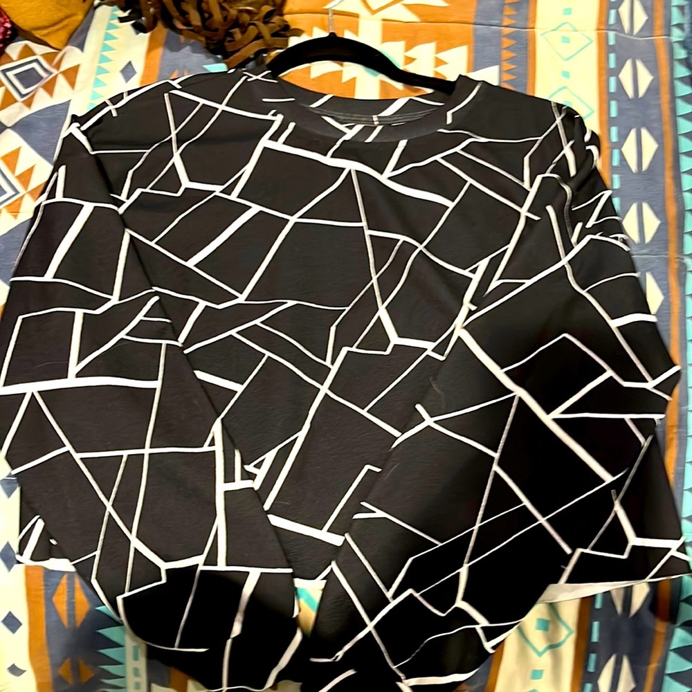 Long sleeve crop top